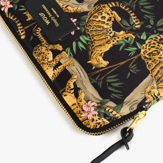 Housse  Ipad black lazy jungle